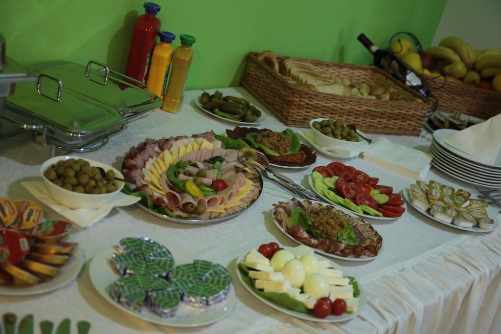 Hostel Royal Obrenovac  Dış mekan fotoğraf
