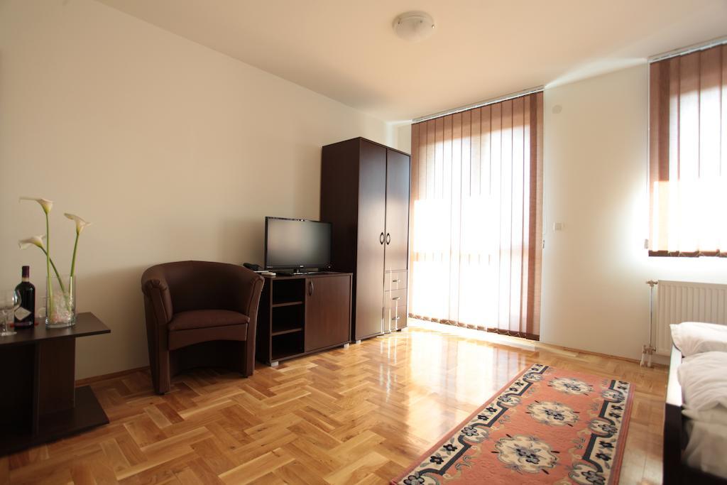 Hostel Royal Obrenovac  Oda fotoğraf