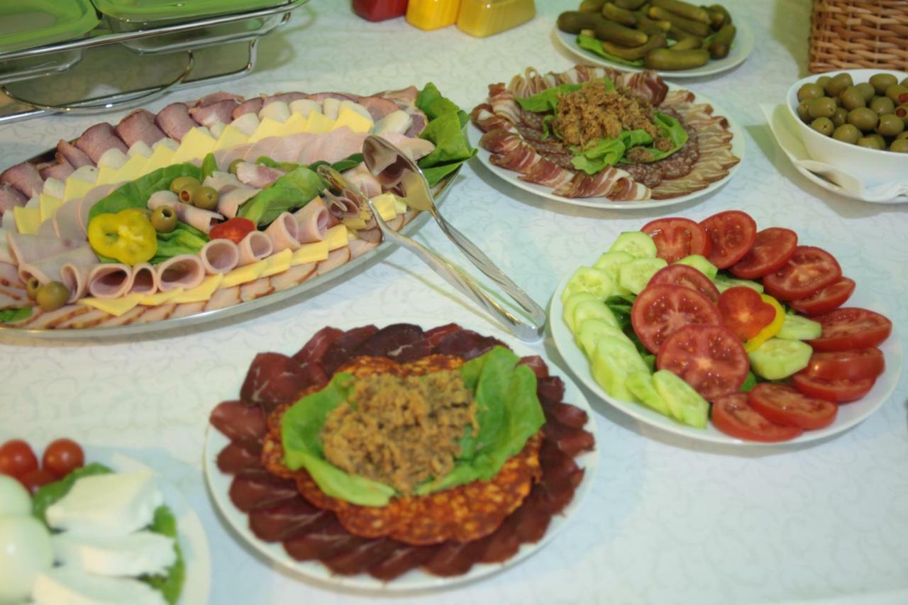 Hostel Royal Obrenovac  Dış mekan fotoğraf