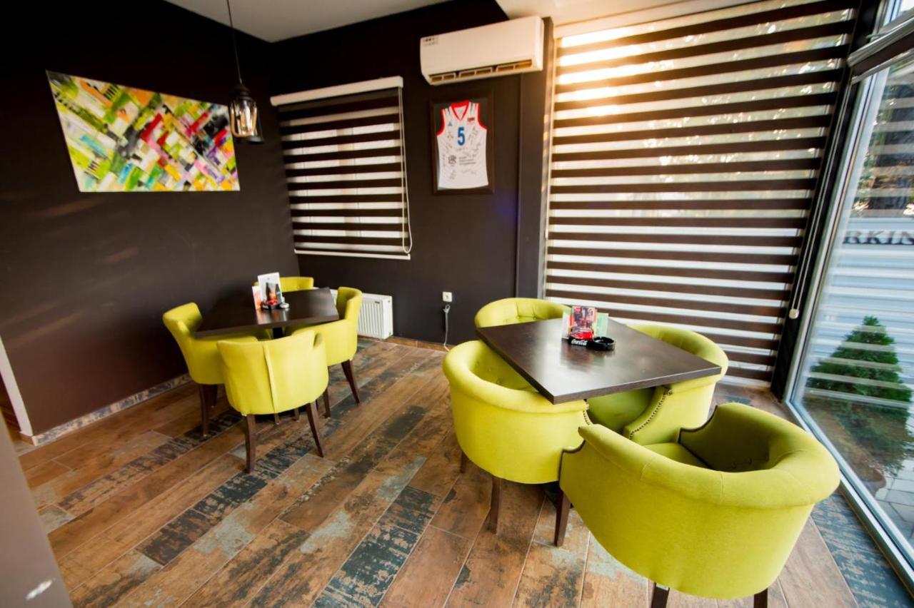 Hostel Royal Obrenovac  Dış mekan fotoğraf