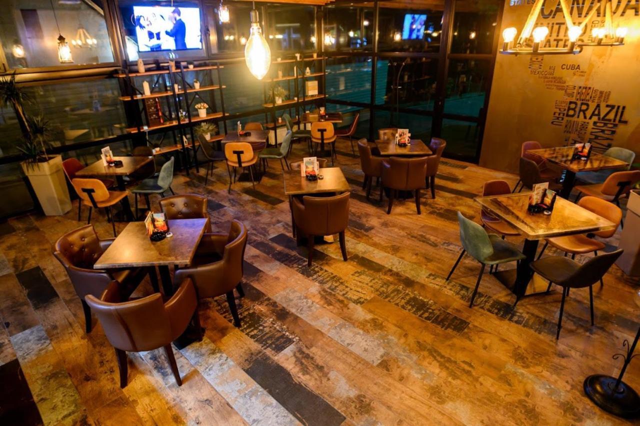 Hostel Royal Obrenovac  Dış mekan fotoğraf