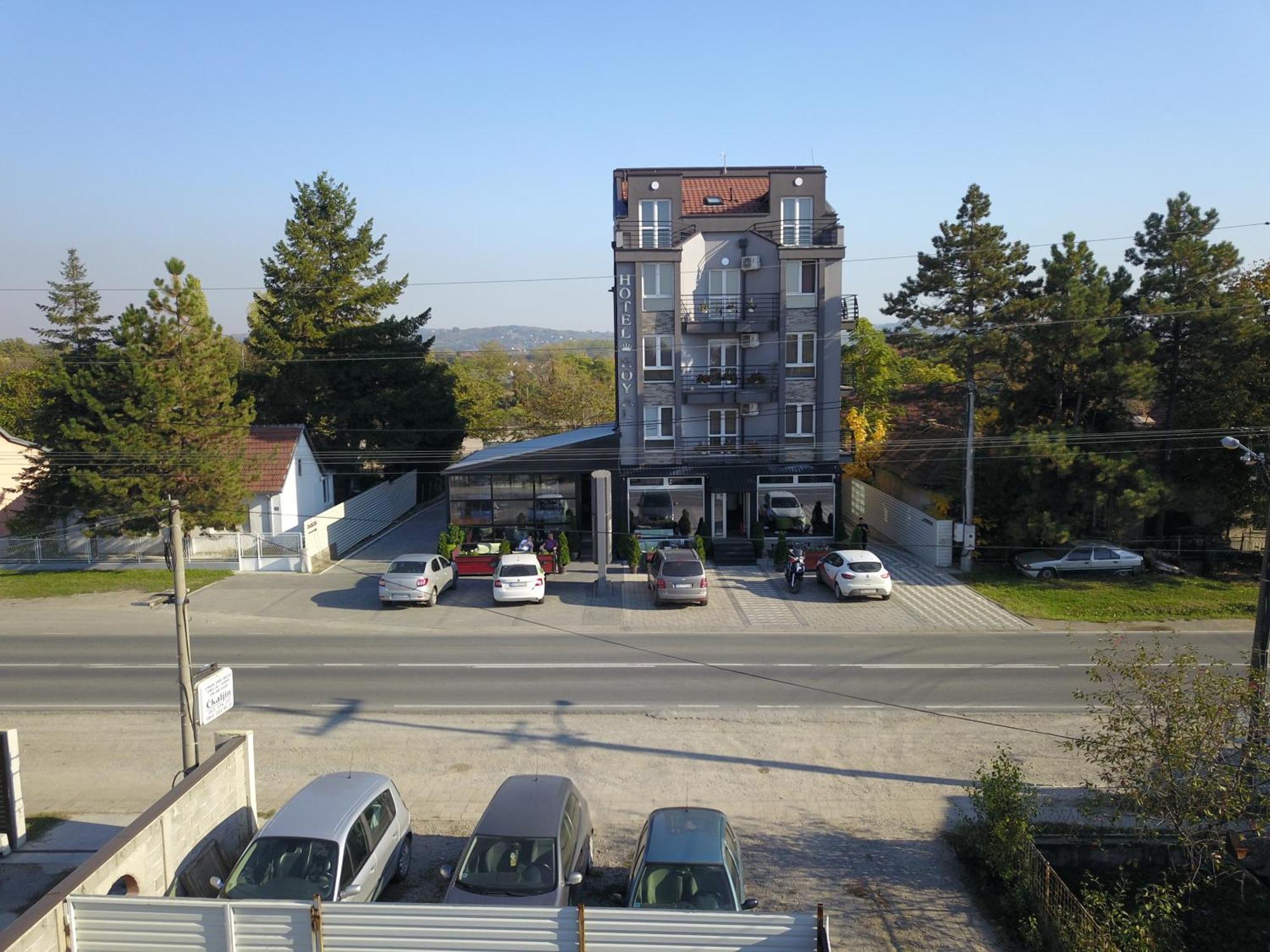 Hostel Royal Obrenovac  Dış mekan fotoğraf